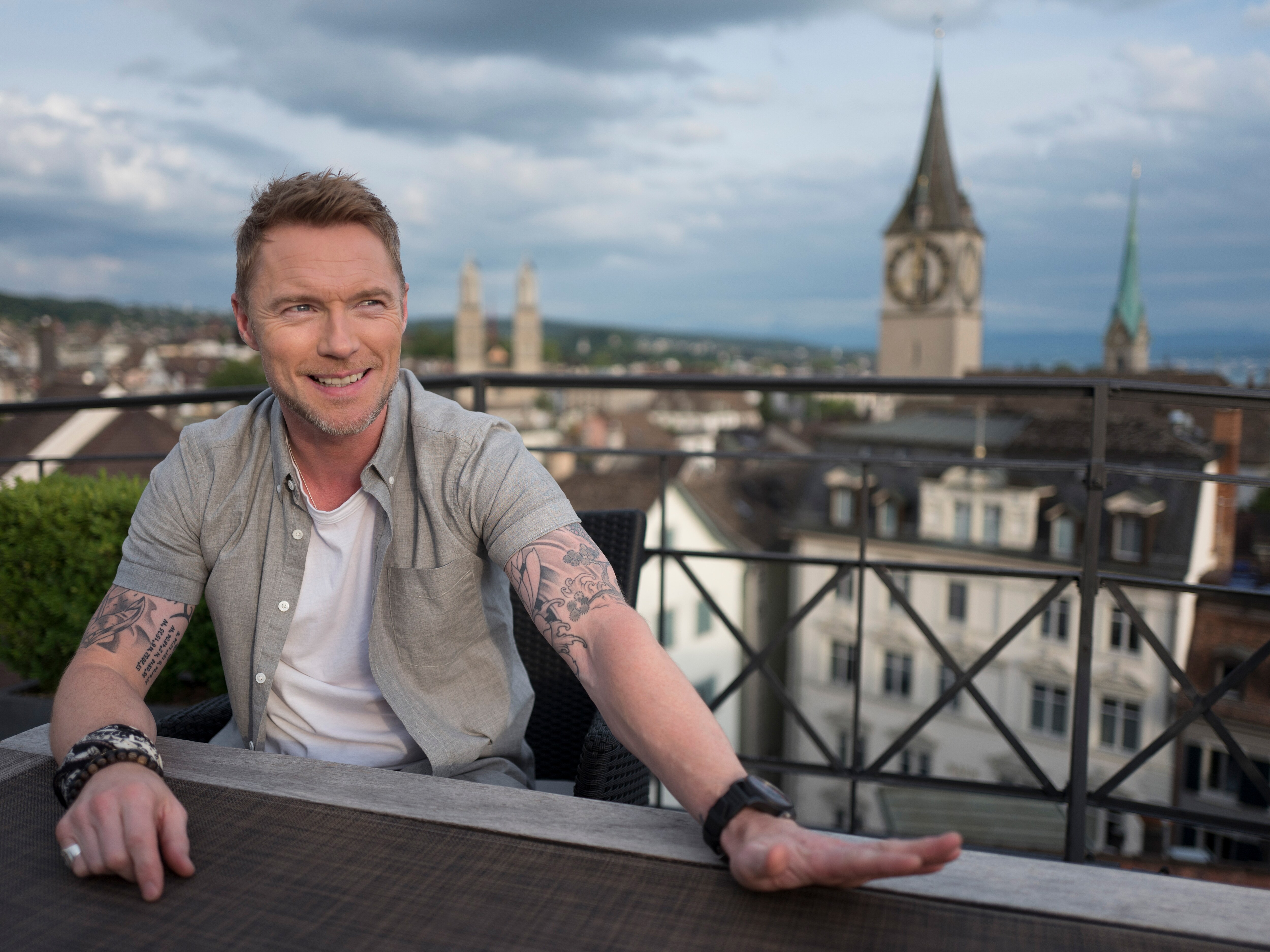 Ronan Keating over the rooftops of Zurich