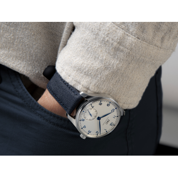 The new paper-based TimberTex watch straps