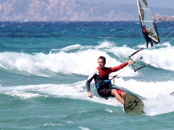 IL SURFISTA DEL MOMENTO GIUSTO Di Matteo Maresi