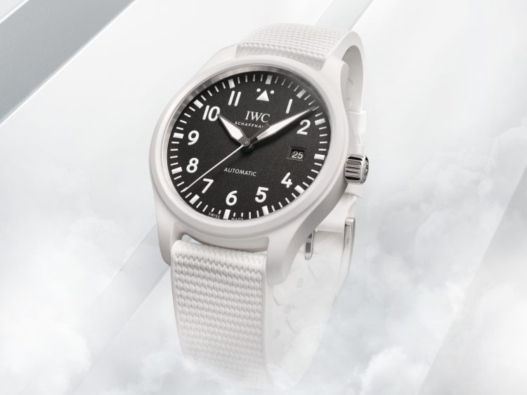Pilot's Watch Automatic 41 TOP GUN Lake Tahoe with black dial, white ceramic case and white rubber strap on a white misty background