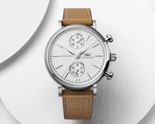 Front view the Portofino Chronograph 39 with a Beige Calfskin strap